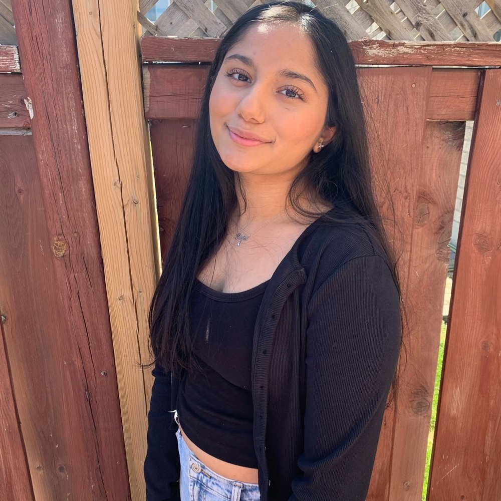 Meet your Posher, Risha